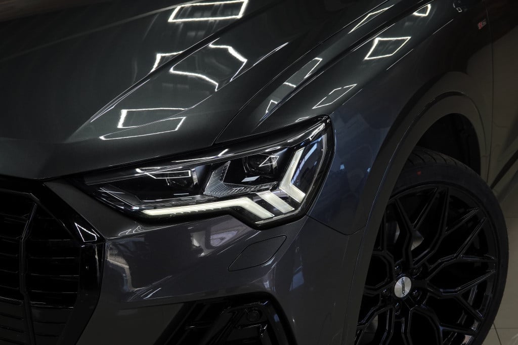 Audi Q3 35 tfsi pro line | pano | matrix | maxton | camera |
