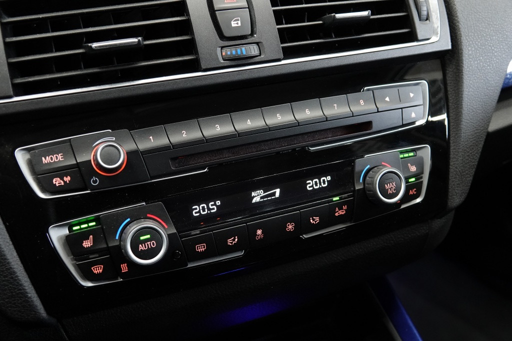 BMW 1 Serie 116i executive | cruise | navi | pdc | stoelv. |