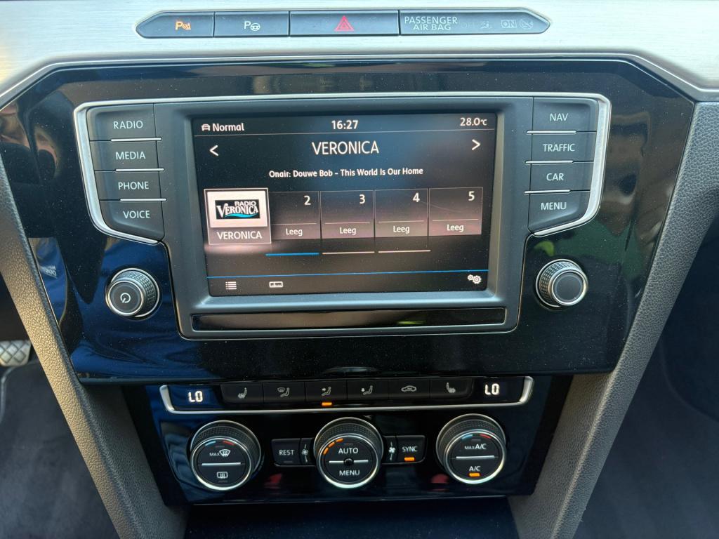 Volkswagen Passat variant 1.4 tsi act highline