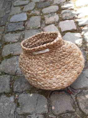 Rieten mandje in goede staat