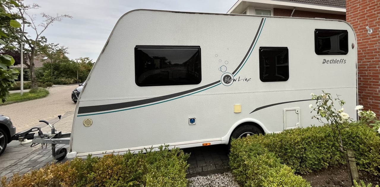Dethleffs 410TK Caravan | stapelbed  | voortent + zakluifeltent