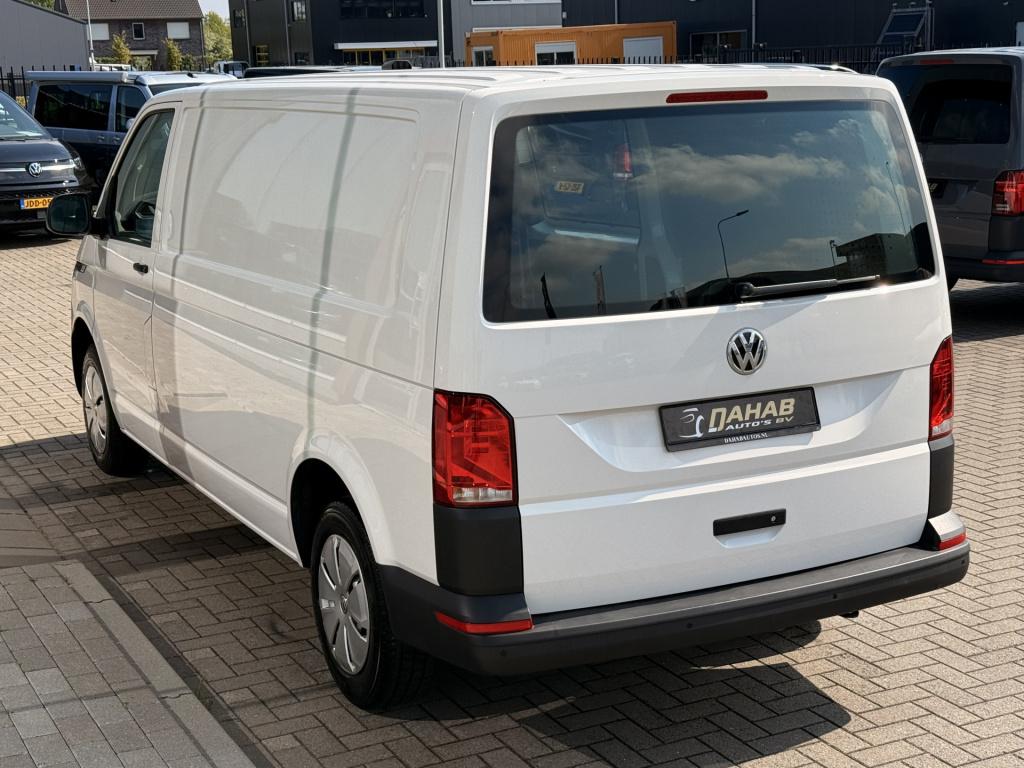 Volkswagen Transporter 2.0 tdi l2h1 28 comfortline t6 | 150pk | 6bak | navi