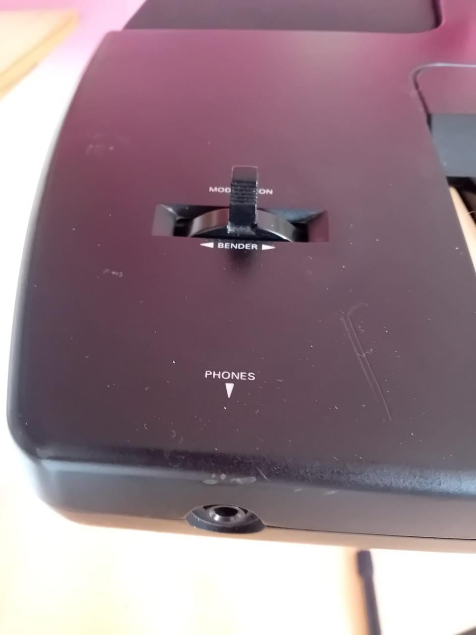 Roland E-86 intelligent synthesizer