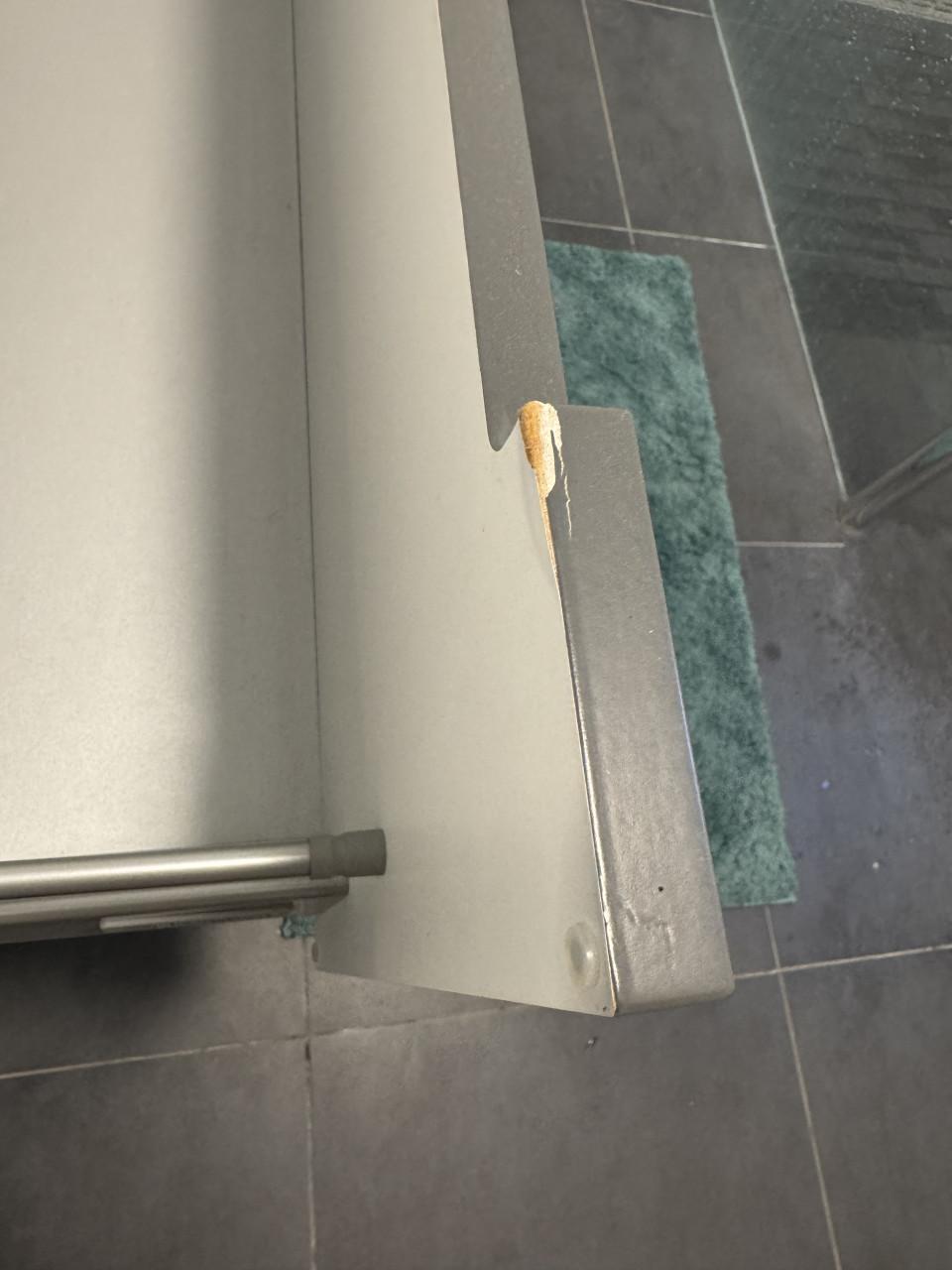 Badkamermeubel met verlichte spiegel