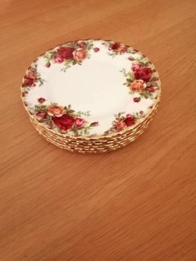 Hele mooie gebaksbordjes van Royal Albert