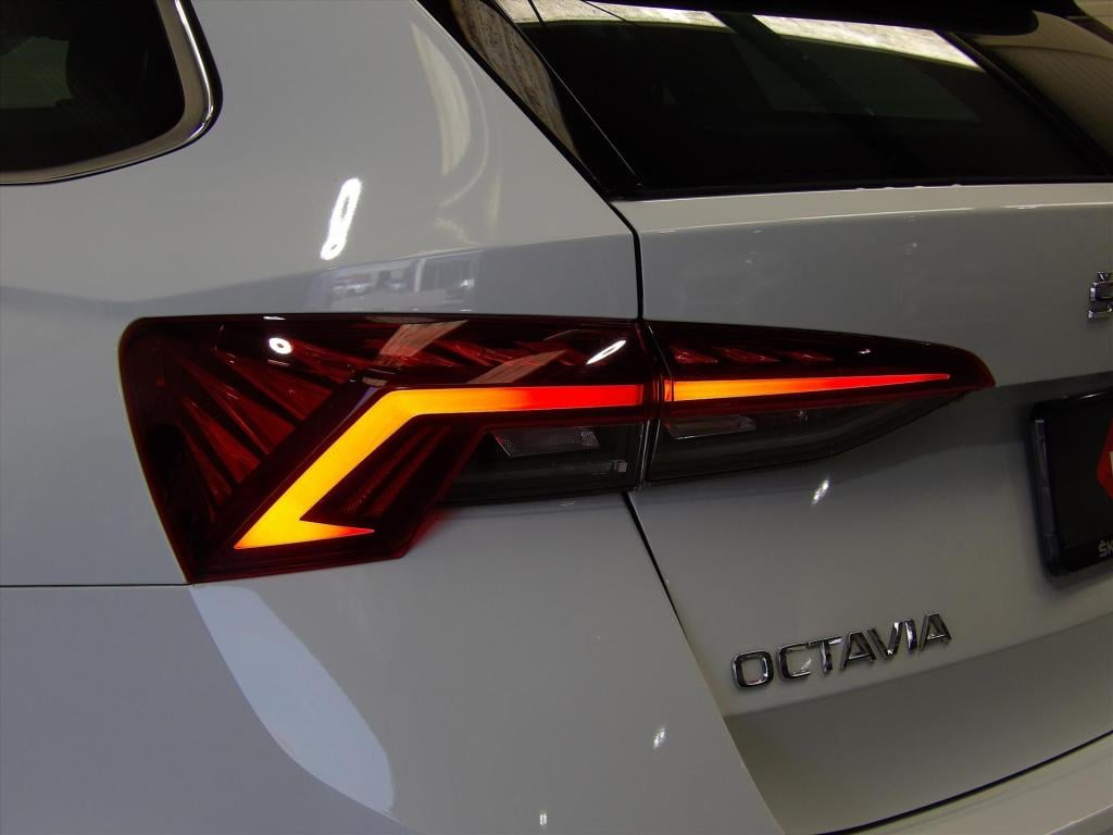 Skoda Octavia combi 1.4 tsi iv 204pk phev dsg business edition plus