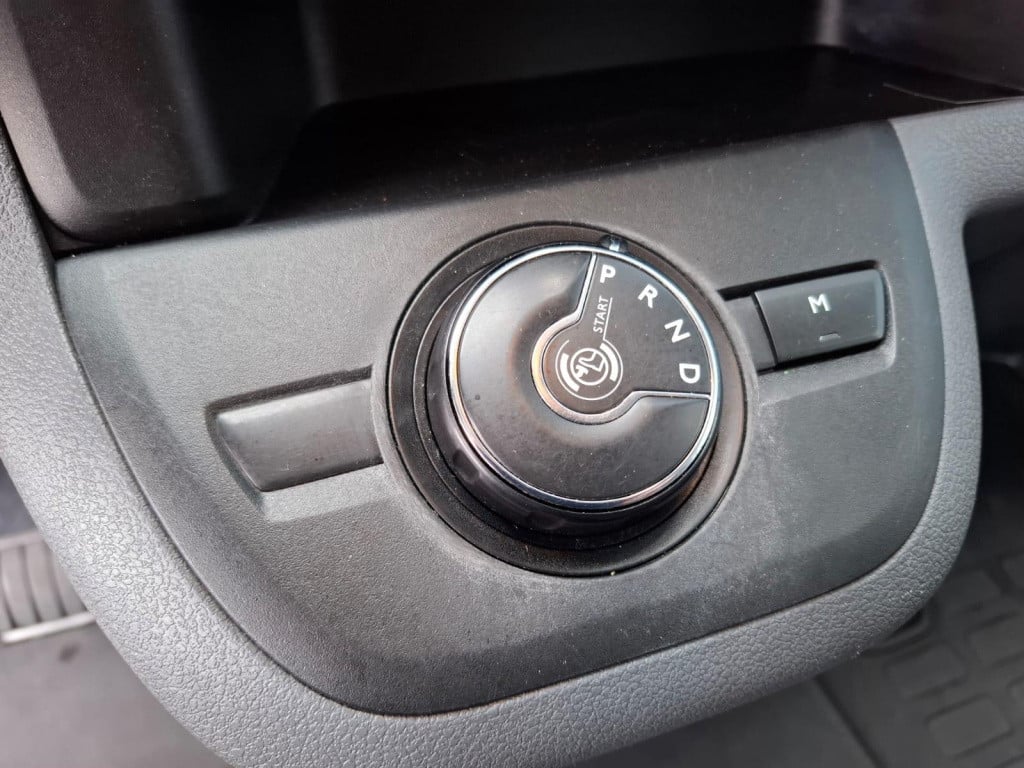 Peugeot Expert 231l 2.0 bluehdi 180 premium automaat / airco / cruise contr