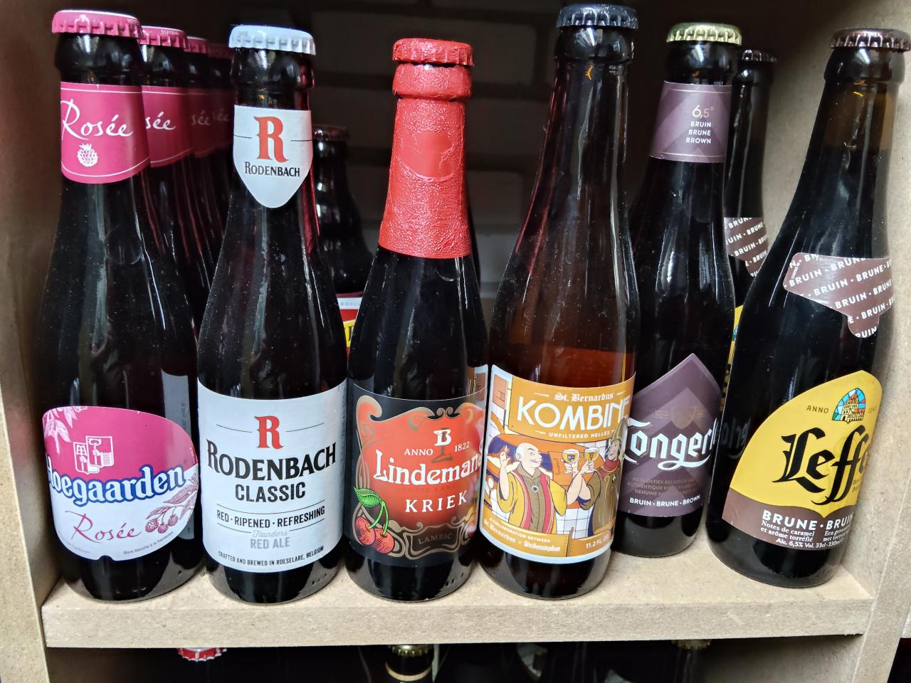 Diverse (speciaal)bieren. €1 per stuk