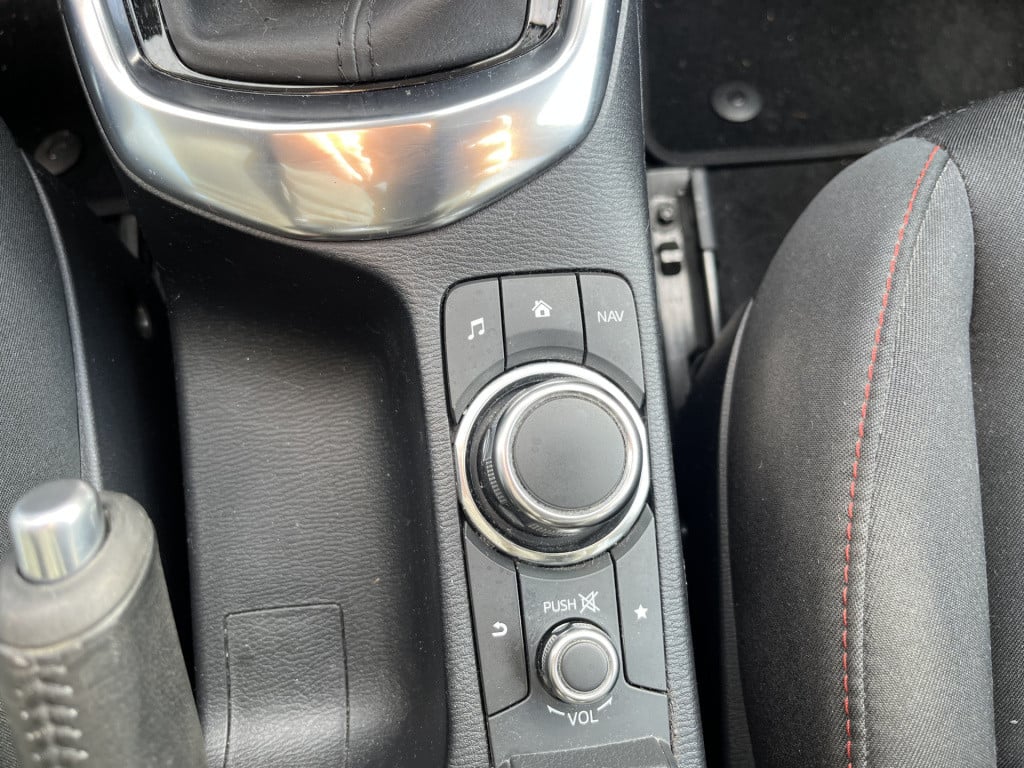 Mazda 2 1.5 skyactiv-g90 - 5 gs navi cruise stoelverw