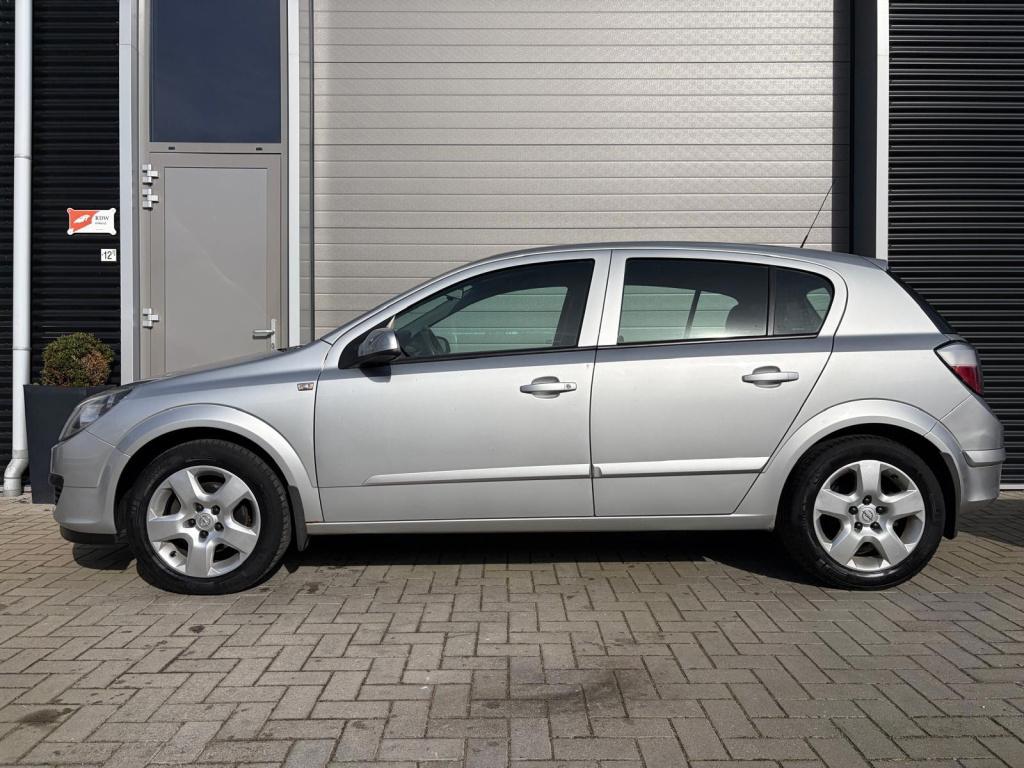 Opel Astra 1.6 edition/2e eigenaar/airco/cruise control/lichtmetaal/trekhaa