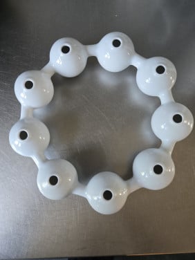 Retro stekjes vaas met 9 bolletjes.Doorsnee vaas 30 cm.