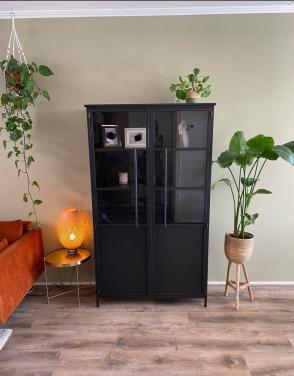 Mooie moderne zwart kast