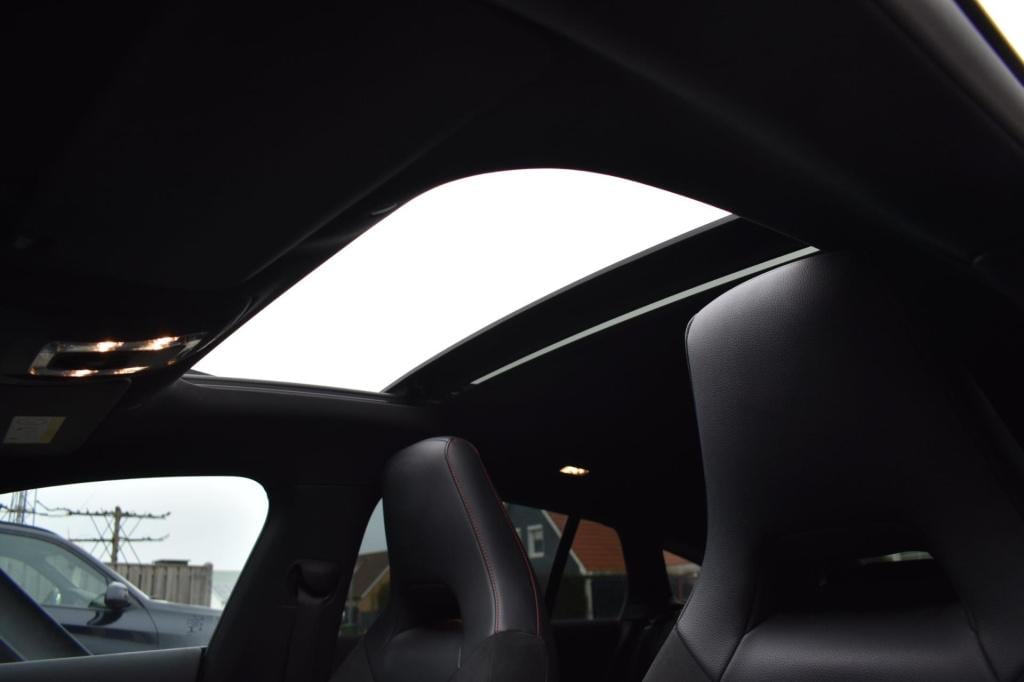 Mercedes-Benz Cla shooting brake 180 amg night | sfeerverlichting | apple c