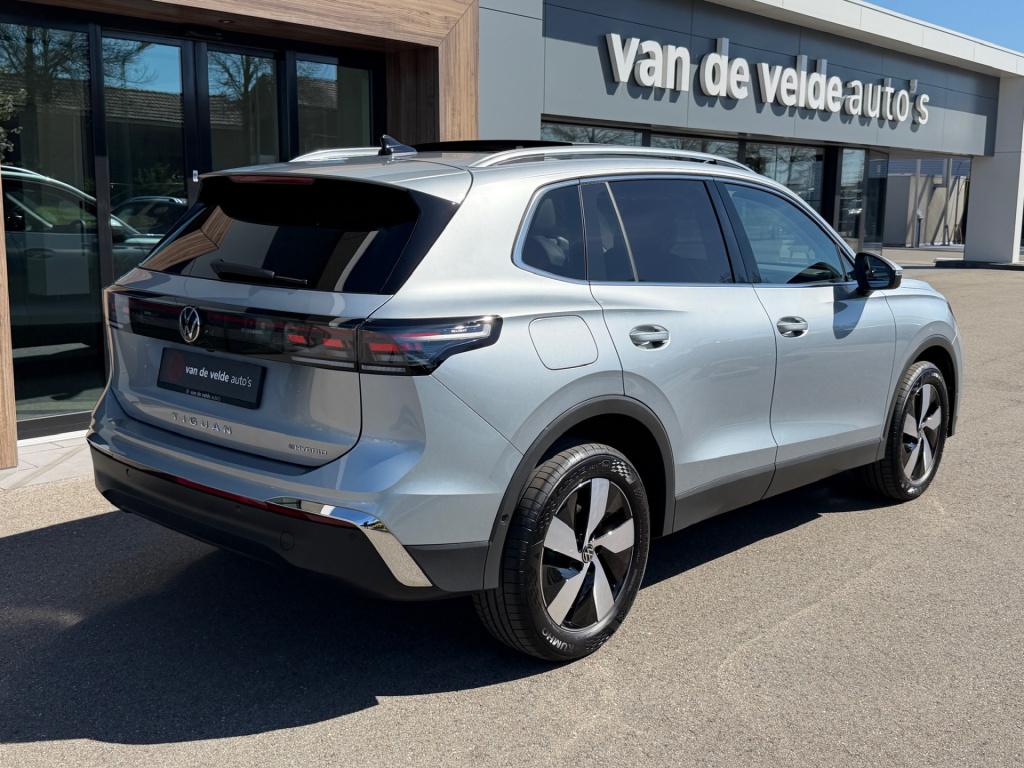 Volkswagen Tiguan 1.5 ehybrid elegance | panoramadak | iq light | dode hoek