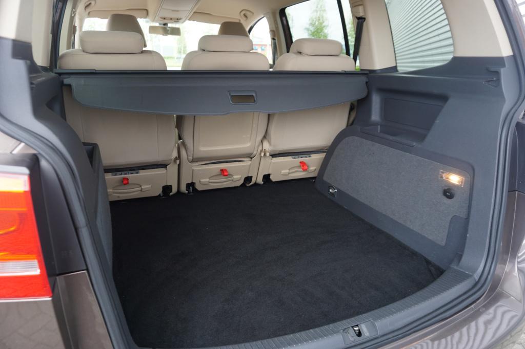 Volkswagen Touran 1.2 tsi highline bluemotion airco / navi / cruise / elekt