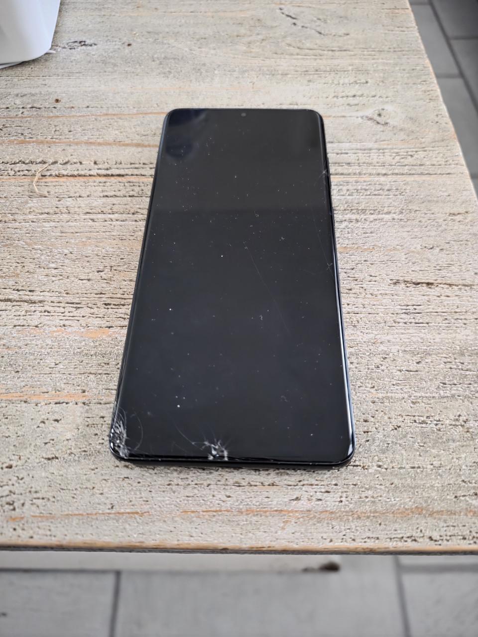 Te koop samsung s20 128gb gebarst voor kant