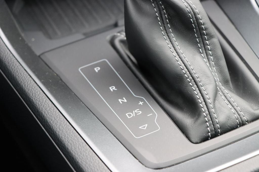 Audi Q3 35 tfsi s edition 150pk s-tronic | 19'' lichtmetaal | elektrische a