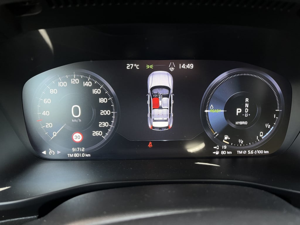 Volvo XC40 1.5 t5 recharge r-design | cruise | carplay | trekhaak | harman/