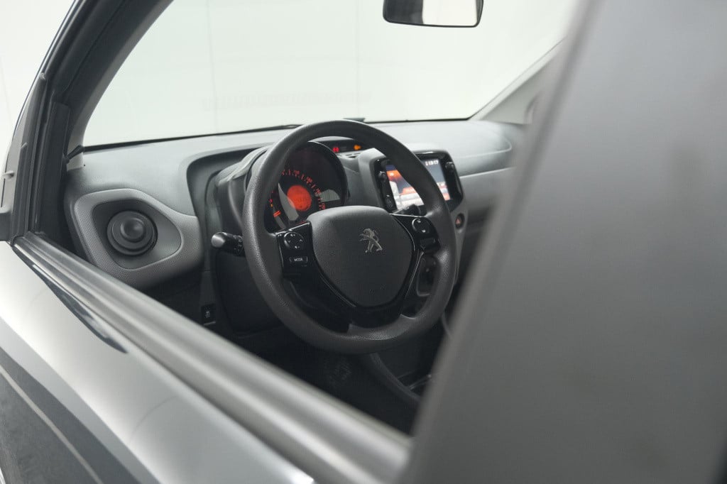Peugeot 108 1.0 e-vti active | apple carplay | bluetooth | elektrische rame