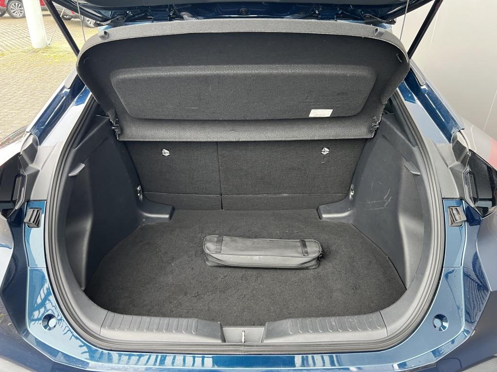 Toyota C-hr 1.8 hybrid 140 dyn