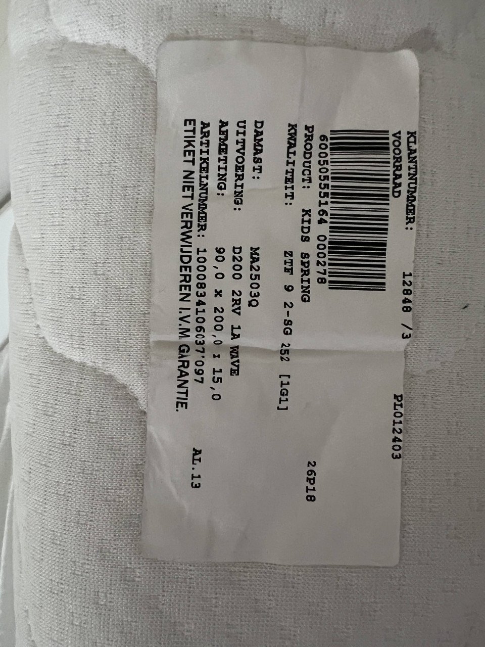 Praktische en complete halfhoogslaper met veel opbergruimte