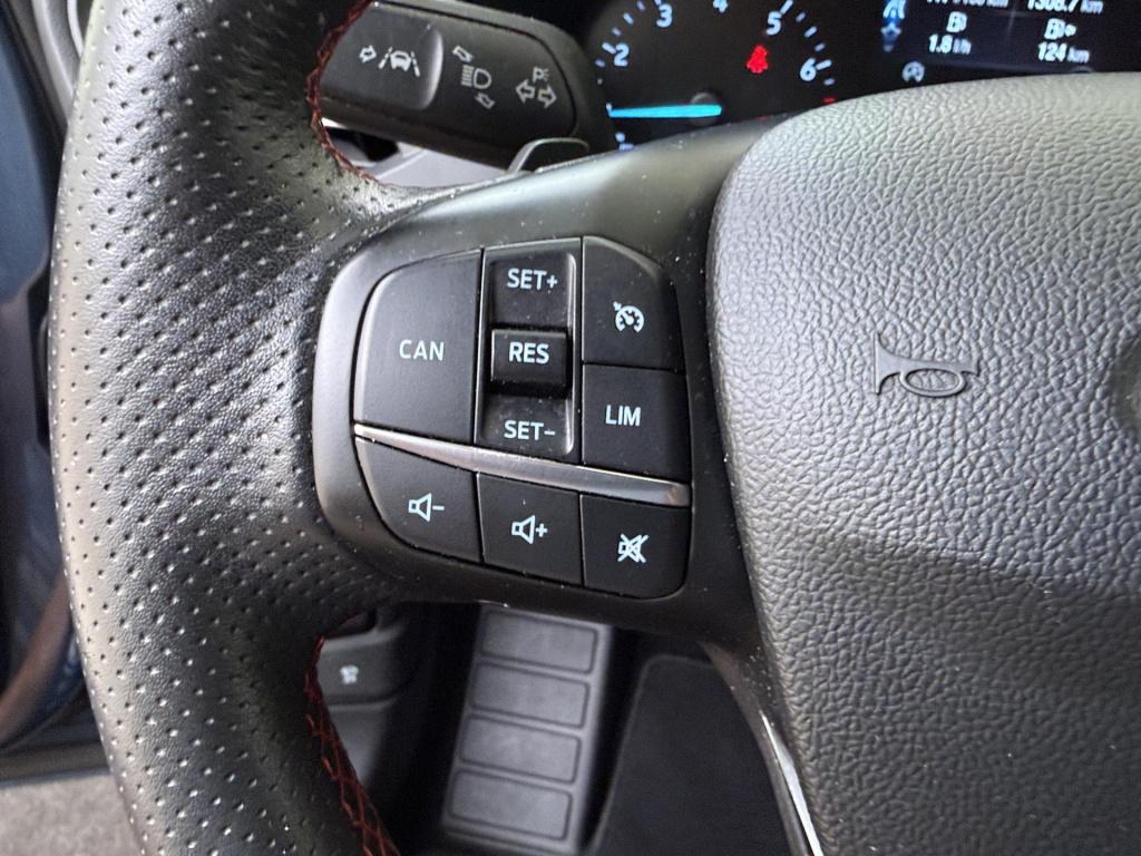 Ford Focus wagon 1.5 ecoboost 150 pk st line | automaat | parkeersensoren v