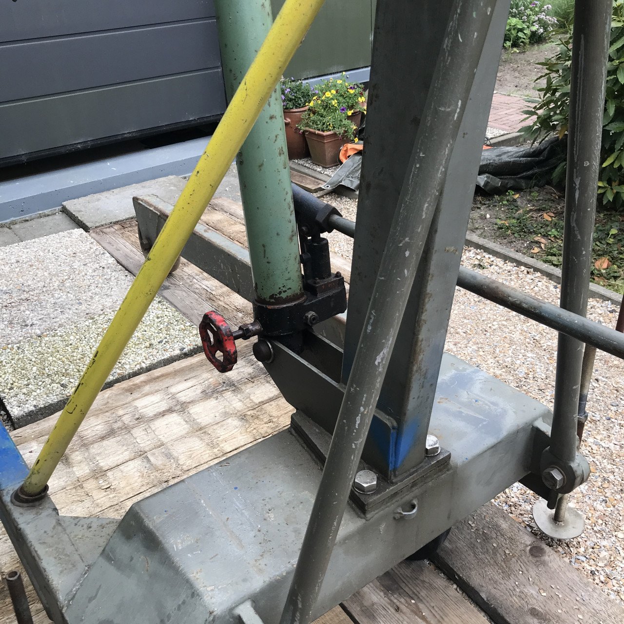 Motorkraan, motortakel, werkplaatstakel