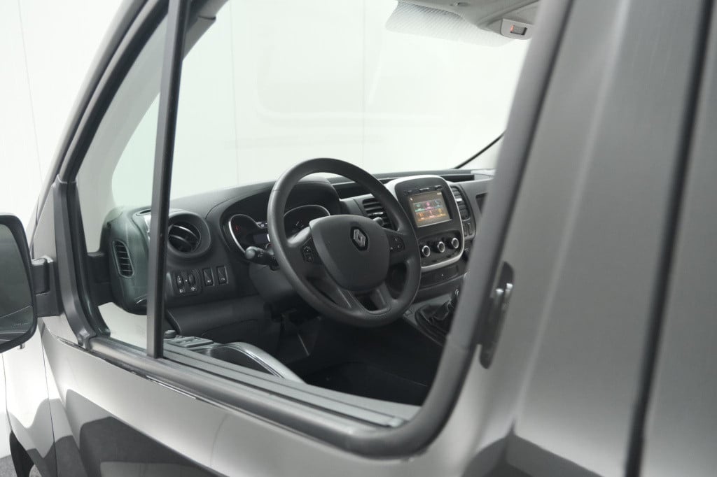 Renault Trafic 2.0 dci 120 t27 l1h1 work edition | trekhaak | apple carplay