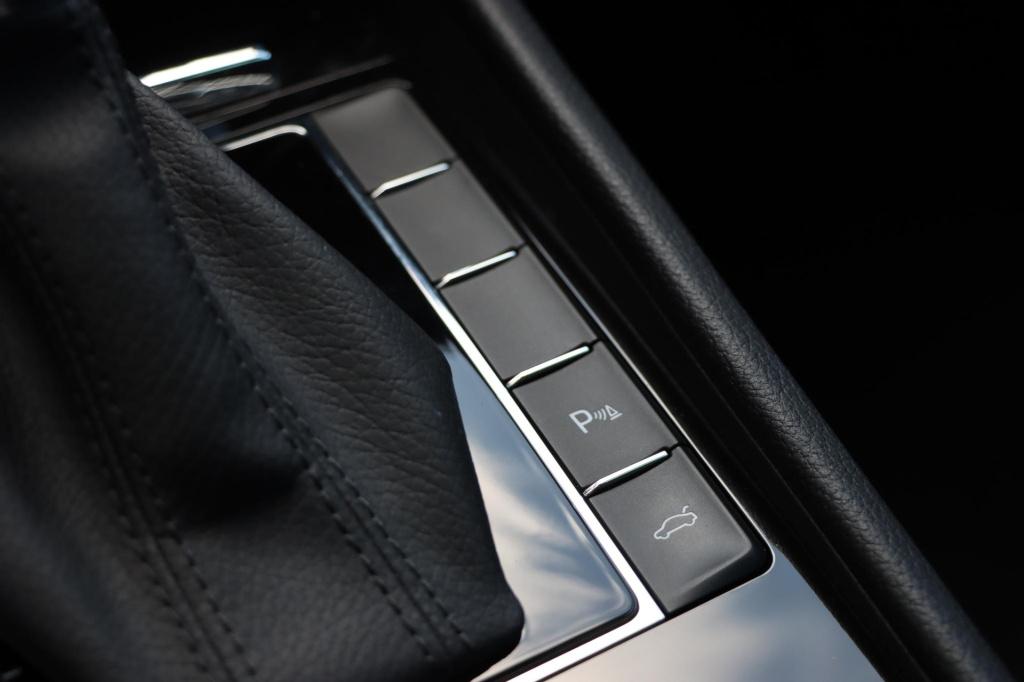 Skoda Superb combi 1.4 tsi iv laurin & klement 218pk dsg6 | soh 89,9% | tre