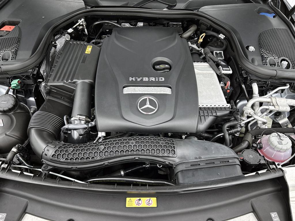 Mercedes-Benz E-Klasse estate 300 e amg plug-in hybride | trekhaak | schuif