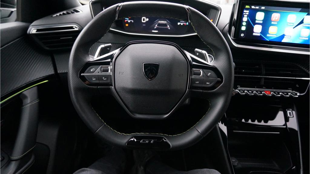Peugeot 2008 1.2 puretech gt pack alcantara massage cam. rijklaar incl. gar