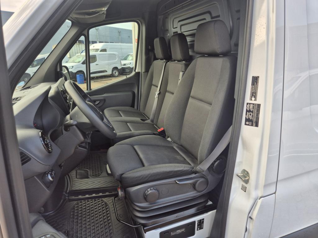 Mercedes-Benz Sprinter 317 1.9 cdi l3h2 rwd functional