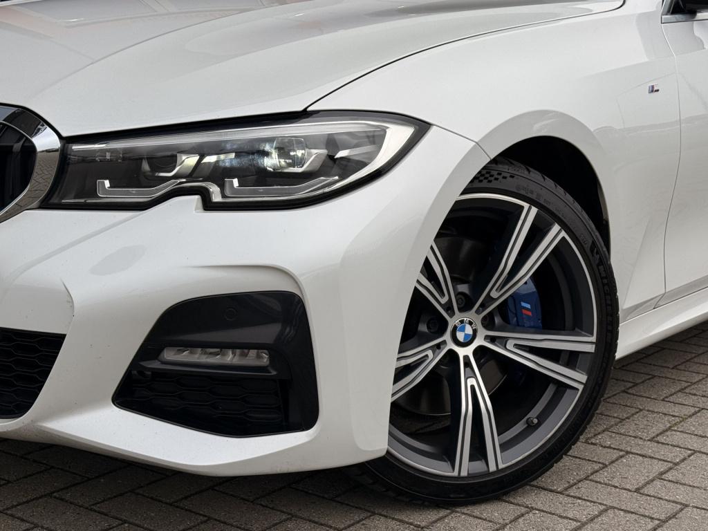 BMW 3-serie 320i m-sport | schuif/kantel | harman / kardon | leder | head-u