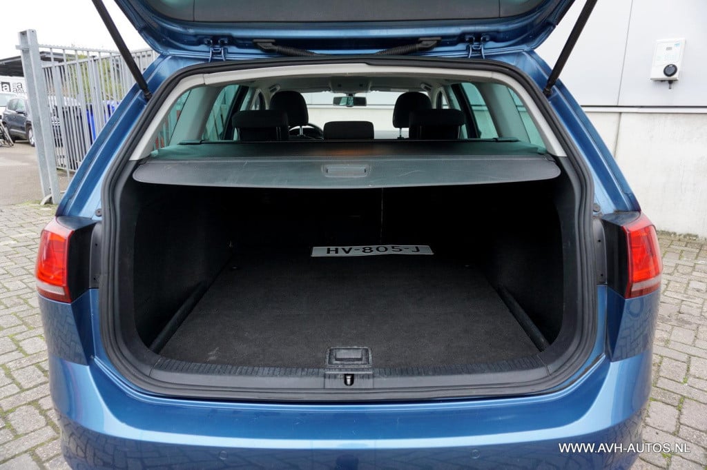 Volkswagen Golf variant 1.0 tsi business edition connected