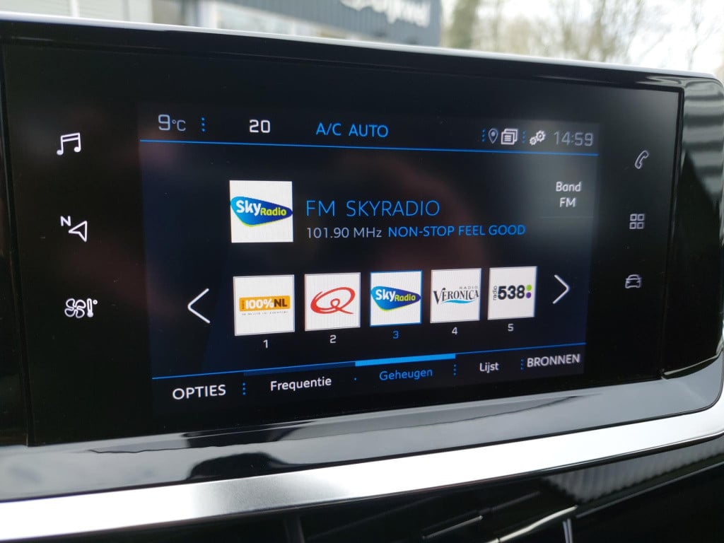 Peugeot 2008 suv 1.2 100 active pack nav/cam/trekhaak