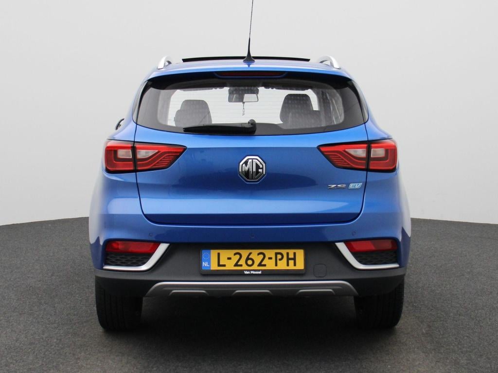 MG Zs Ev mg luxury 45 kwh