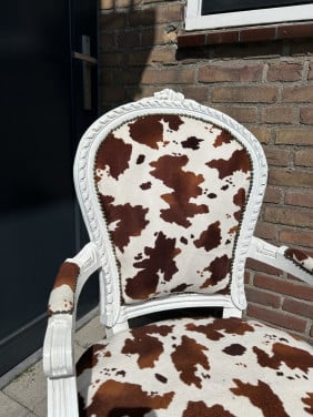Brocante koeienstoel