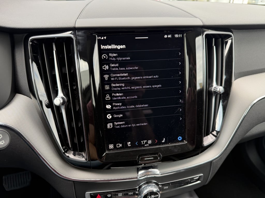 Volvo XC60 t6 398pk recharge plus dark| panodak| adap.cruise| 360camera| tr
