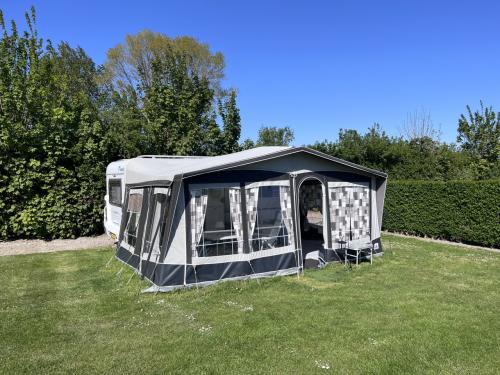 Knaus caravan Sport 450 FU