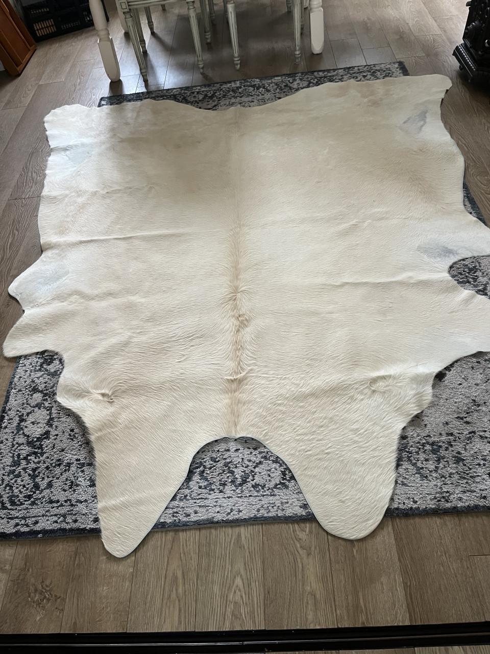 Vloerkleed , blonde koeienhuid