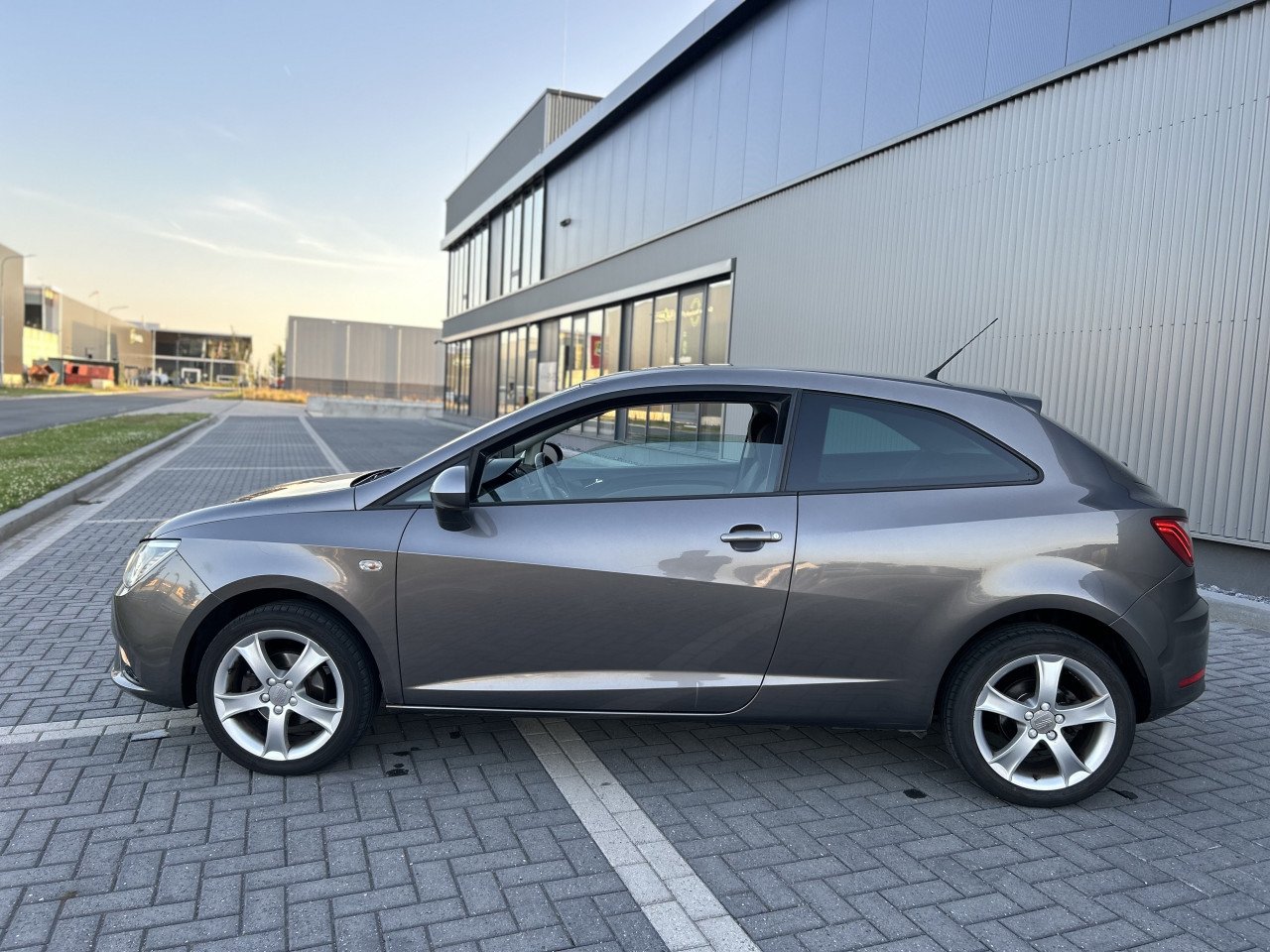 Seat Ibiza 1.2 TSI Style/XENON/CRUISE CONTR/APK