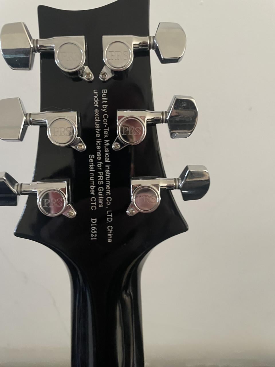 Paul Reed Smith SE hollowbody