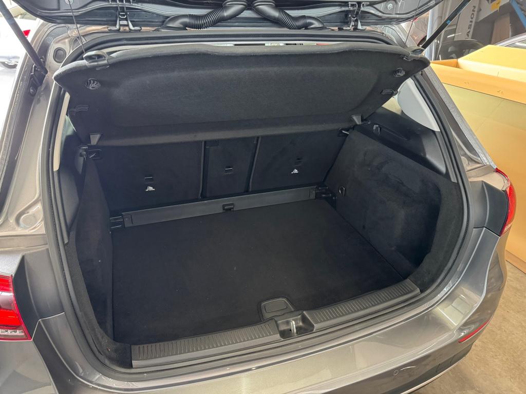 Mercedes-Benz B-Klasse 180 style automaat , achteruitrijcamera
