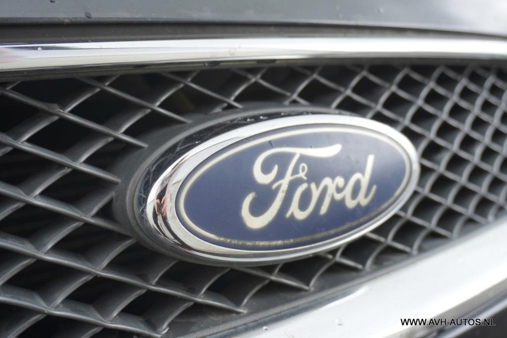 Ford Focus wagon 2.0-16v rally edition