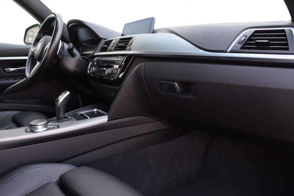 BMW 3-serie 320i edition m sport shadow executive 184pk
