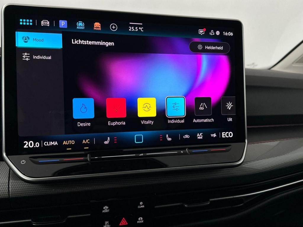 Volkswagen Golf 1.5 style edition 204 pk plug in hybride