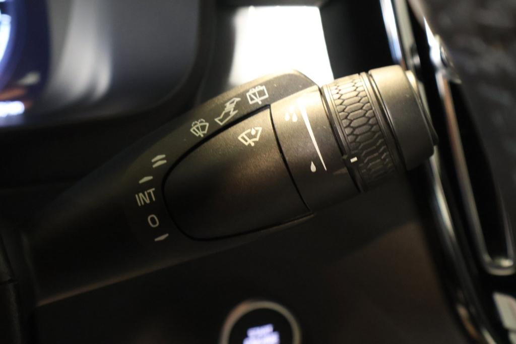 Volvo XC40 1.5 t5 plug-in hybrid core bright|stuur+stoelverwarming|achterui