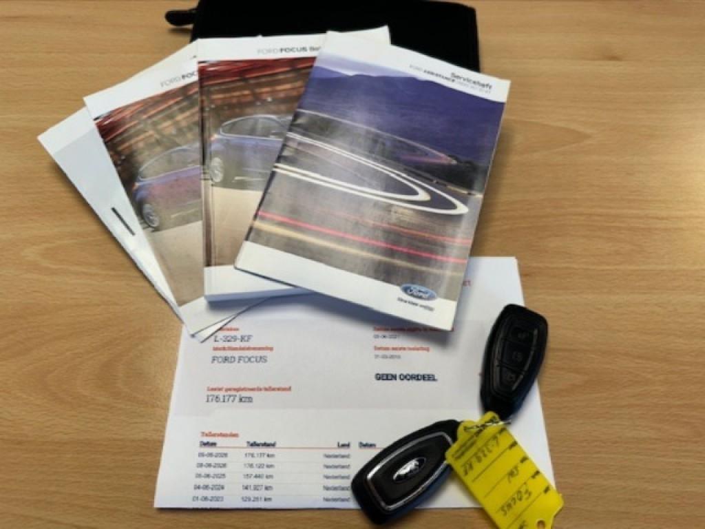 Ford Focus 1.0 titanium edition