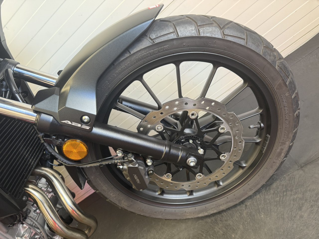 Zeer nette Honda CB500X slechts 5800km en garantie!