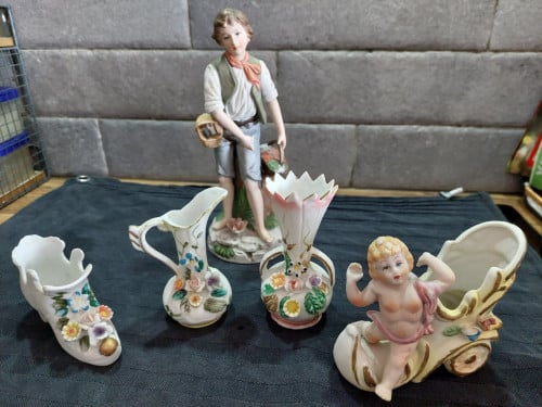 5 porseleinen beeldjes